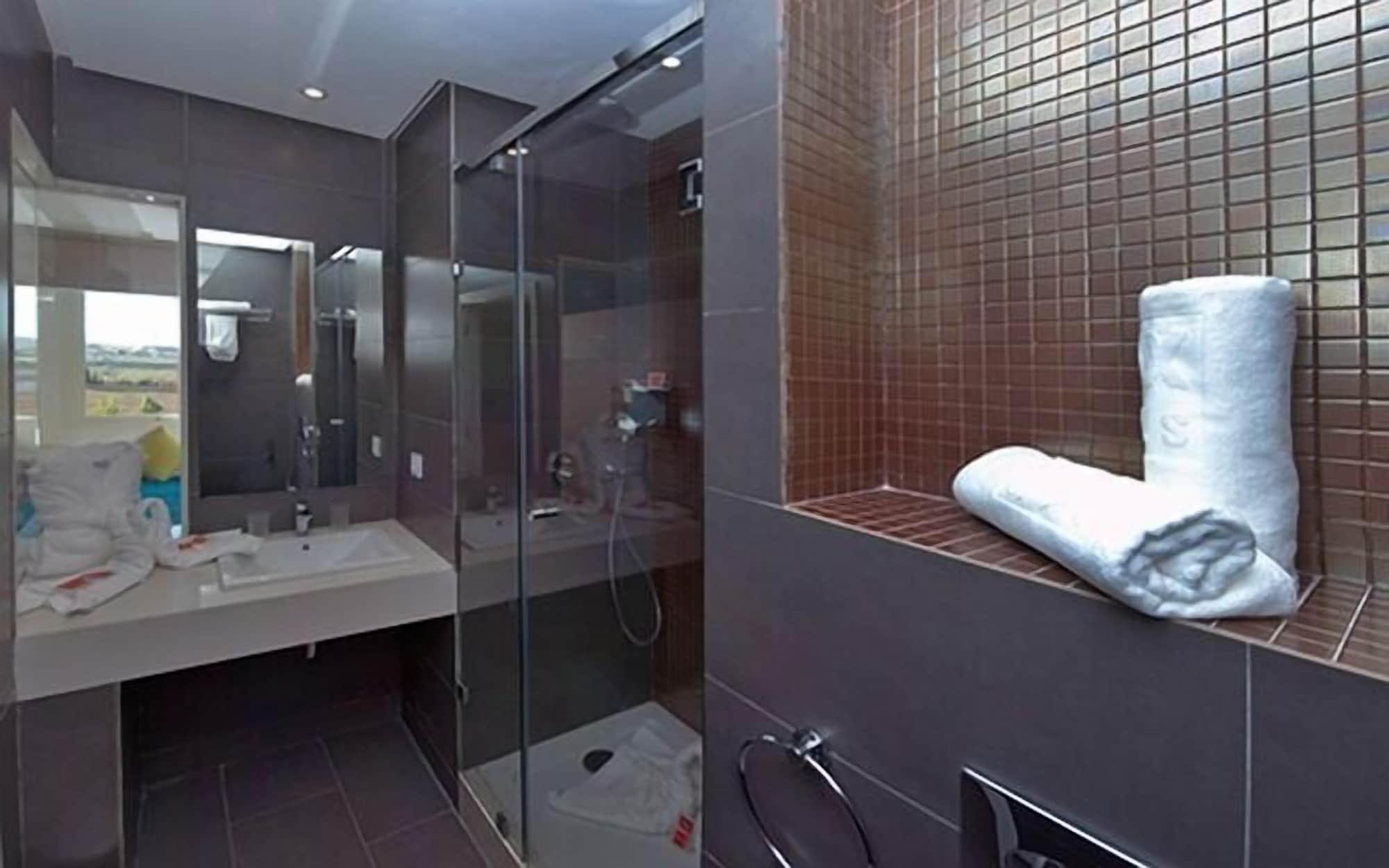 Relax Hotel אוג'דה מראה חיצוני תמונה